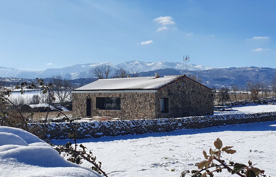 La Borda de Gredos exterior vivienda